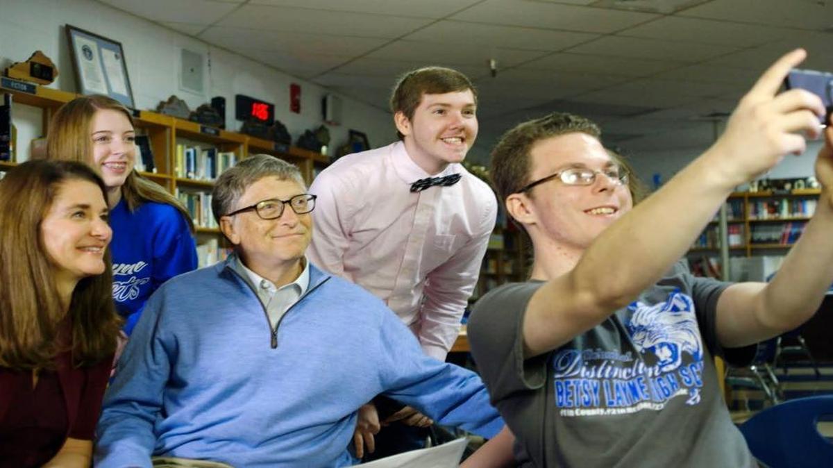 Melinda and Bill Gates, front left, posed for a selfie with students at Betsy Layne High School in 2016. They were in Eastern Kentucky representing the Seattle-based Gates Foundation to observe instruction at the high school.