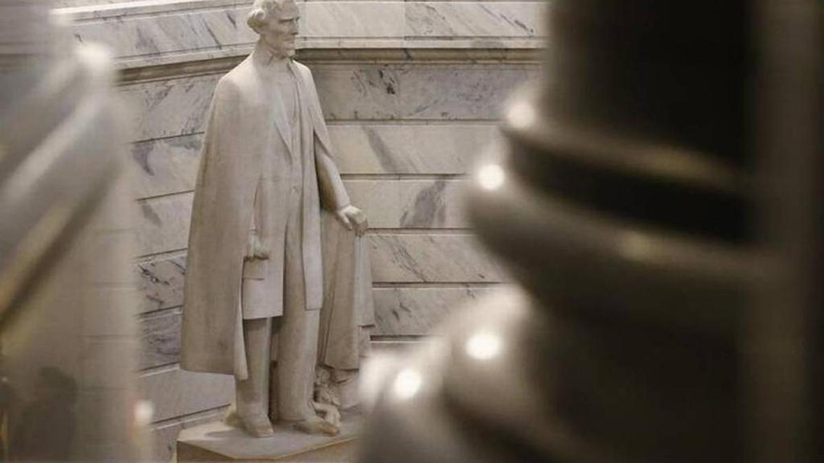 A statue of Jefferson Davis, president of the Confederacy, in the Capitol Rotunda in Frankfort