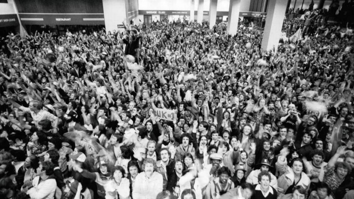 Some 10,000 fans missed a night’s sleep to crowd into the terminal at Blue Grass Field in Lexington to greet the returning Kentucky Wildcats when they brought home a fifth NCAA championship trophy on March 28, 1978.