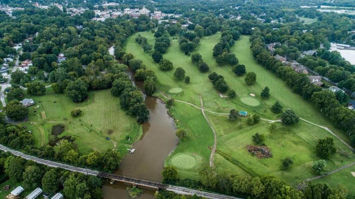 Secret Central Kentucky golf course plan may involve bourbon distillery if money is right
