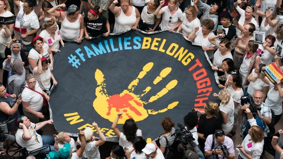 Demonstrators protest the Trump administrations immigration policies inside the Hart Senate Office Building, in Washington, June 28, 2018. (Erin Schaff/The New York Times)