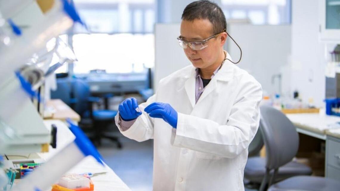 An EV vs. the first automobile. UK researchers explain progress in breast cancer research