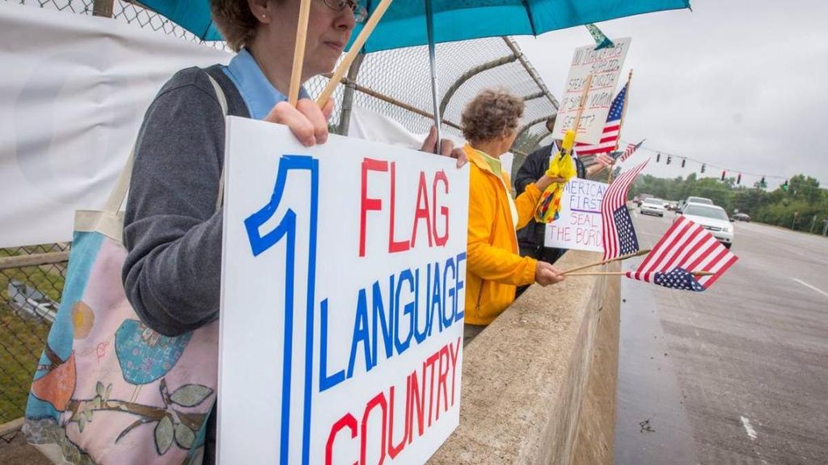 Americans First Inc. held a 2014 protest about immigration topics on the Alumni Drive overpass over New Circle Road.