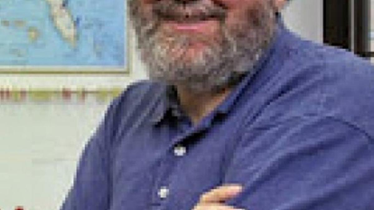 Dee Davis is president of Center for Rural Stategies, based in Whitesburg, Ky.
