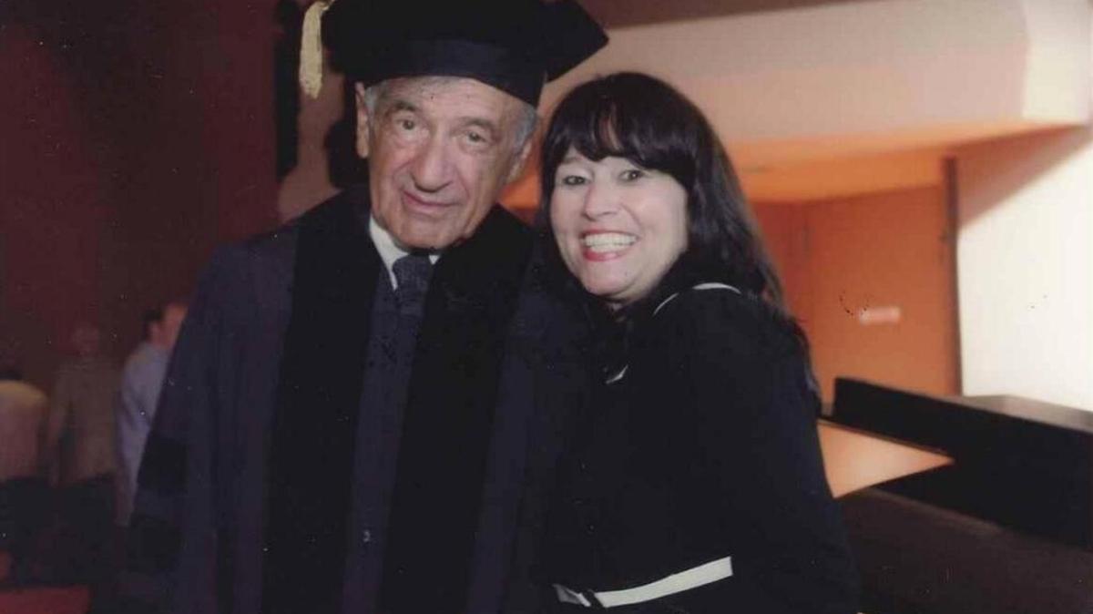 Nobel Peace Prize winner Eli Wiesel, pictured here with Kentucky arts consultant Debra Hoskins, spoke at the 2005 opening of a Holocaust exhibition at Centre College’s Norton Center for the Arts.