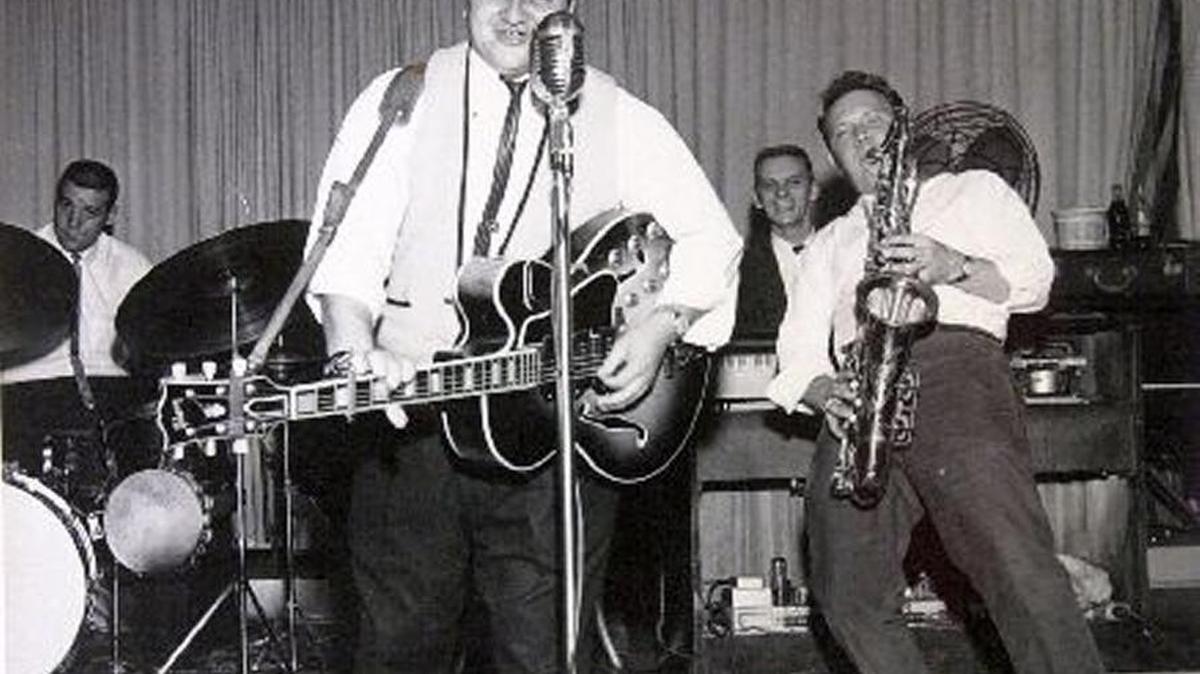 Carlos “Little Enis” Toadvine and his band, The Fabulous Table Toppers, were regulars at Boots Bar. Bucky Sallee plays sax in this 1961 photo.