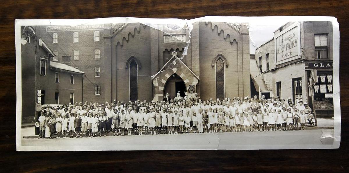A 1920s photo of the Main Street Baptist Church congregation in Frederick Braxton Building museum on the church’s campus.