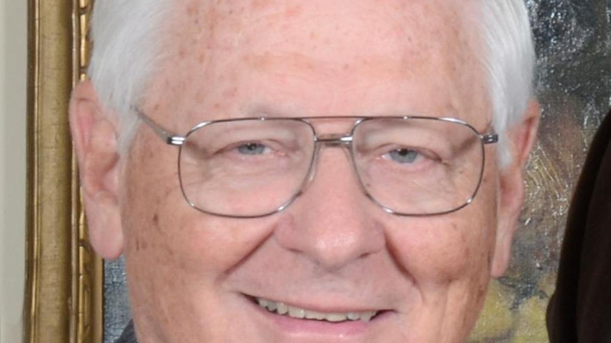 Cecil Dunn