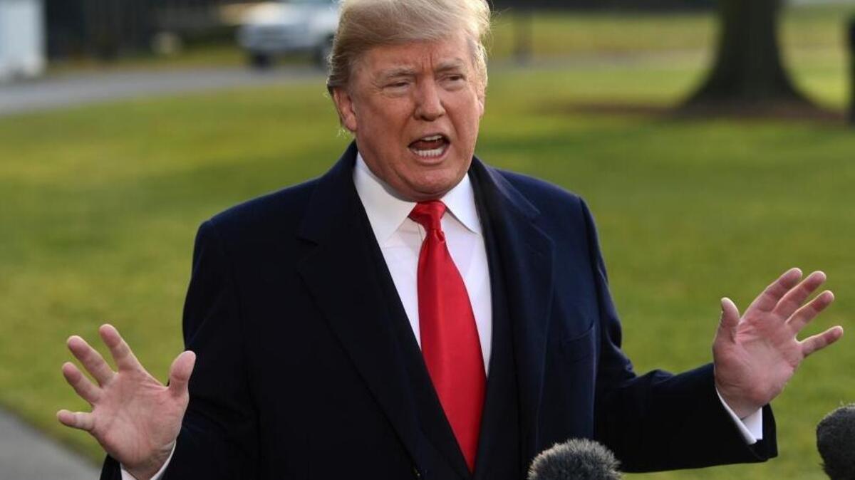 Signs of the pending apocalypse take several forms, Paul Prather writes. A “nut” in North Korea is practicing to shoot thermonuclear weapons at New York and Washington. And, speaking of nuts, “we’ve got ourselves some president now. In a recent book, ‘The Dangerous Case of Donald Trump,’ 27 leading psychiatrists and mental health experts deemed Mr. Trump certifiably mental.”