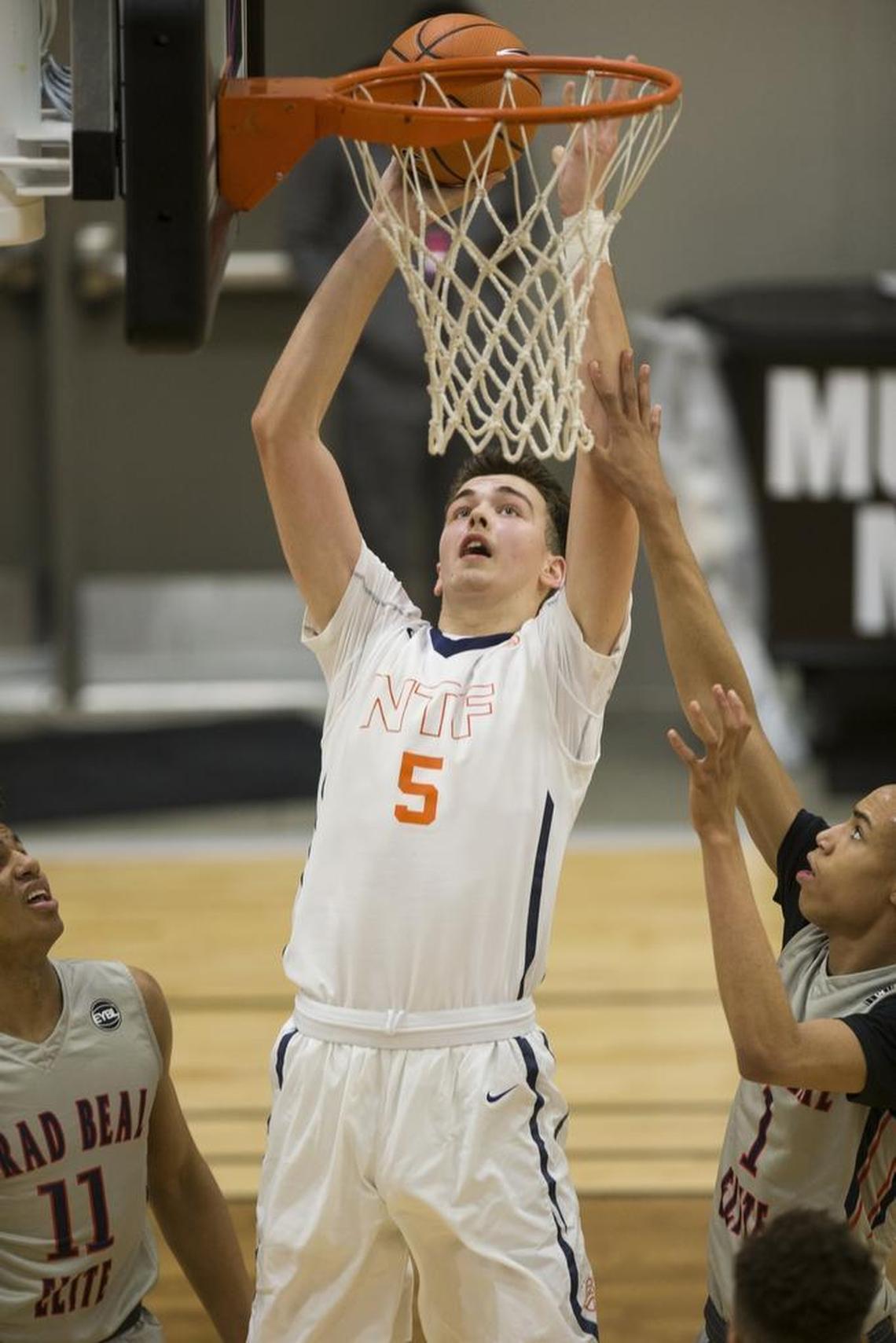 Balsa Koprivica started the year on the Nike circuit before later moving to an Adidas travel team.