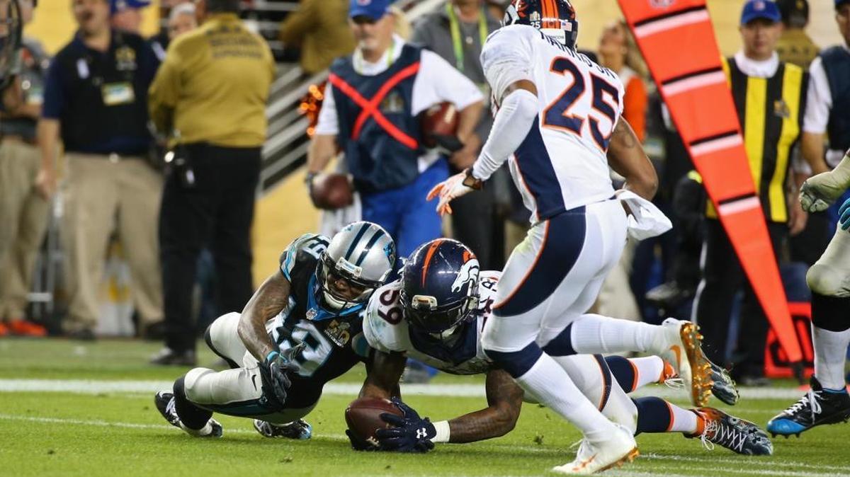 Denver Broncos linebacker Danny Trevathan pulled in the ball, preserving possession of a Broncos interception that was then fumbled near their own end zone, in the third quarter of Super Bowl 50 at Levi's Stadium in Santa Clara, Calif., on Feb. 7, 2016.