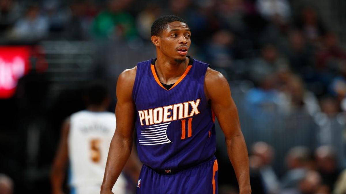 Phoenix Suns guard Brandon Knight (11) in the second half of an NBA basketball game Thursday, Jan. 26, 2017, in Denver. The Nuggets won 127-120.