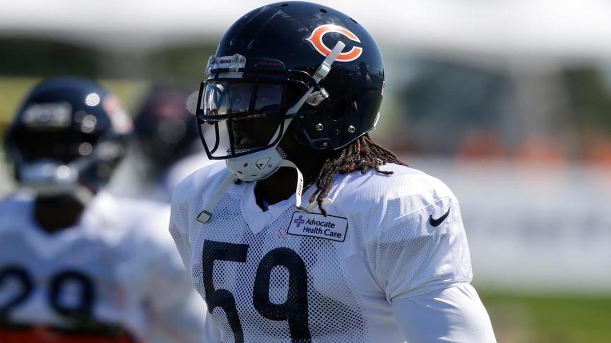 Chicago Bears linebacker Danny Trevathan works on the field during an NFL football training camp in Bourbonnais, Ill., Saturday, July 29, 2017.