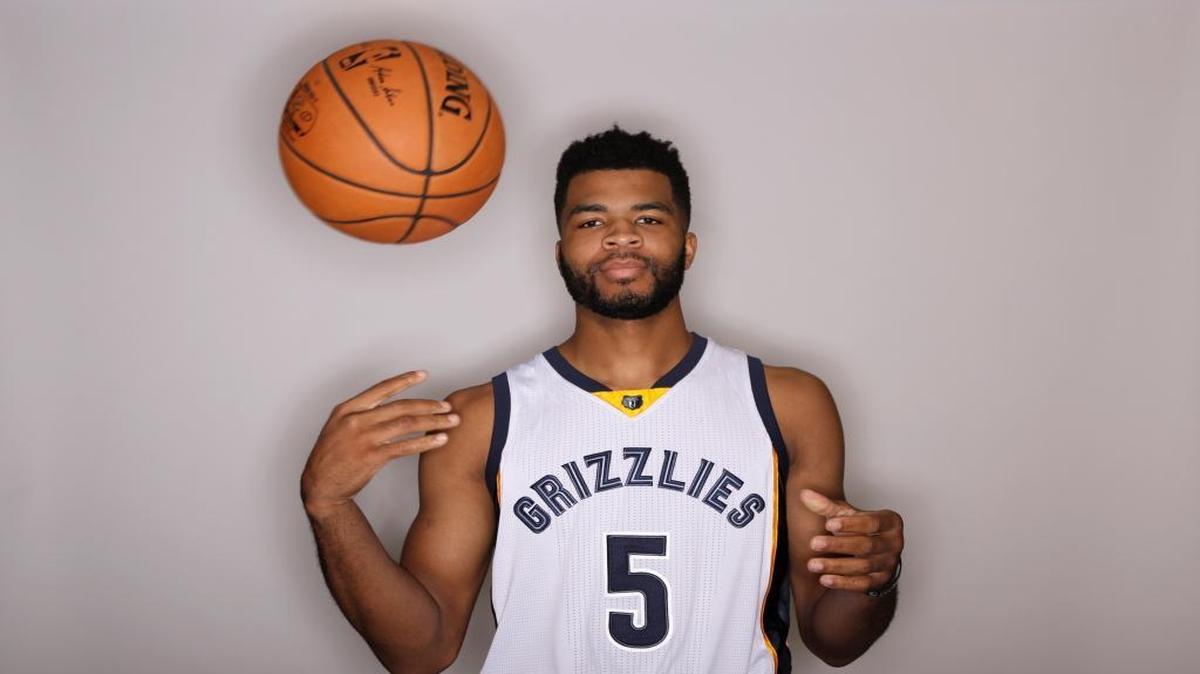 Memphis Grizzlies guard Andrew Harrison poses for a picture on NBA basketball media day Monday, Sept. 26, 2016, in Memphis.