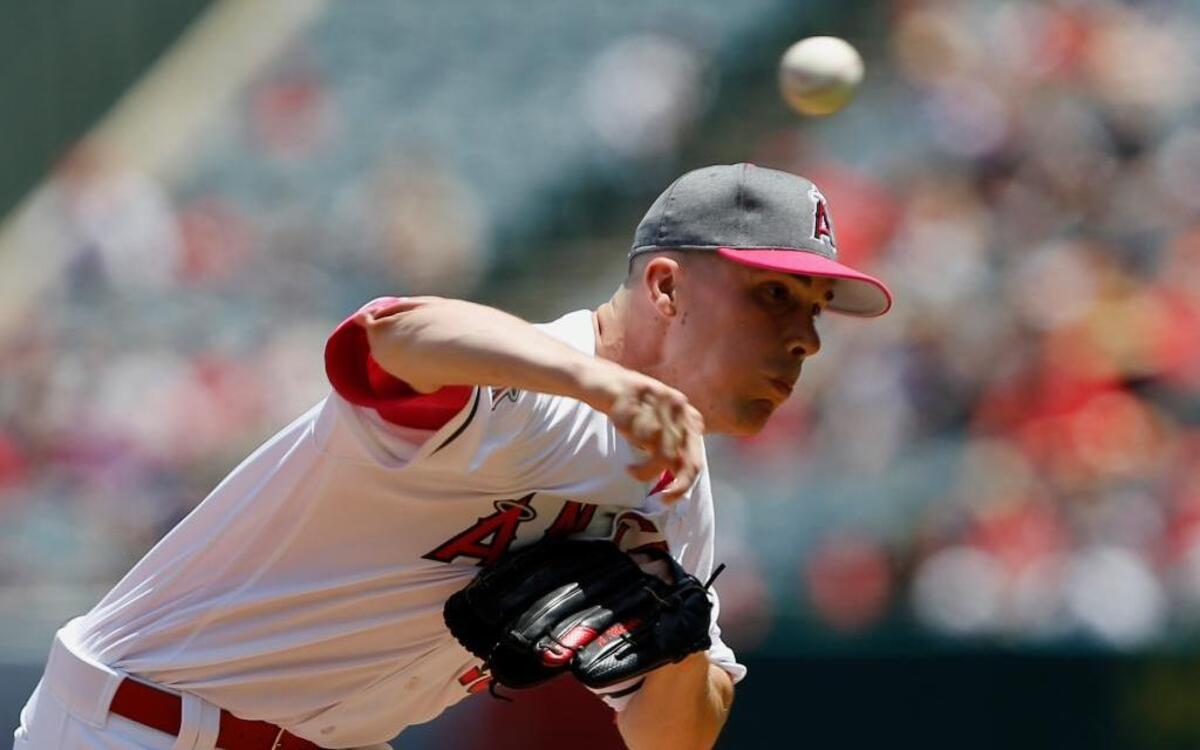 Angels starter Alex Meyer, a former University of Kentucky standout, delivered a pitch against the Tigers during the first inning Sunday.