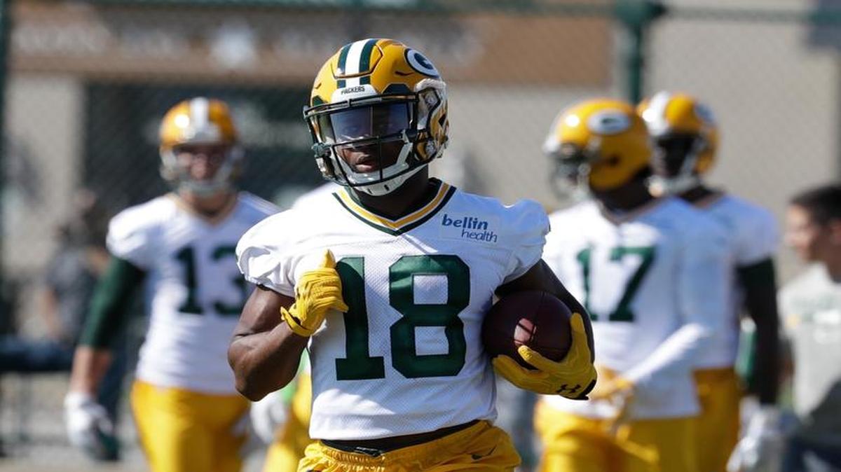 The Green Bay Packers’ Randall Cobb runs during NFL football training camp Thursday, July 27, 2017, in Green Bay, Wis.