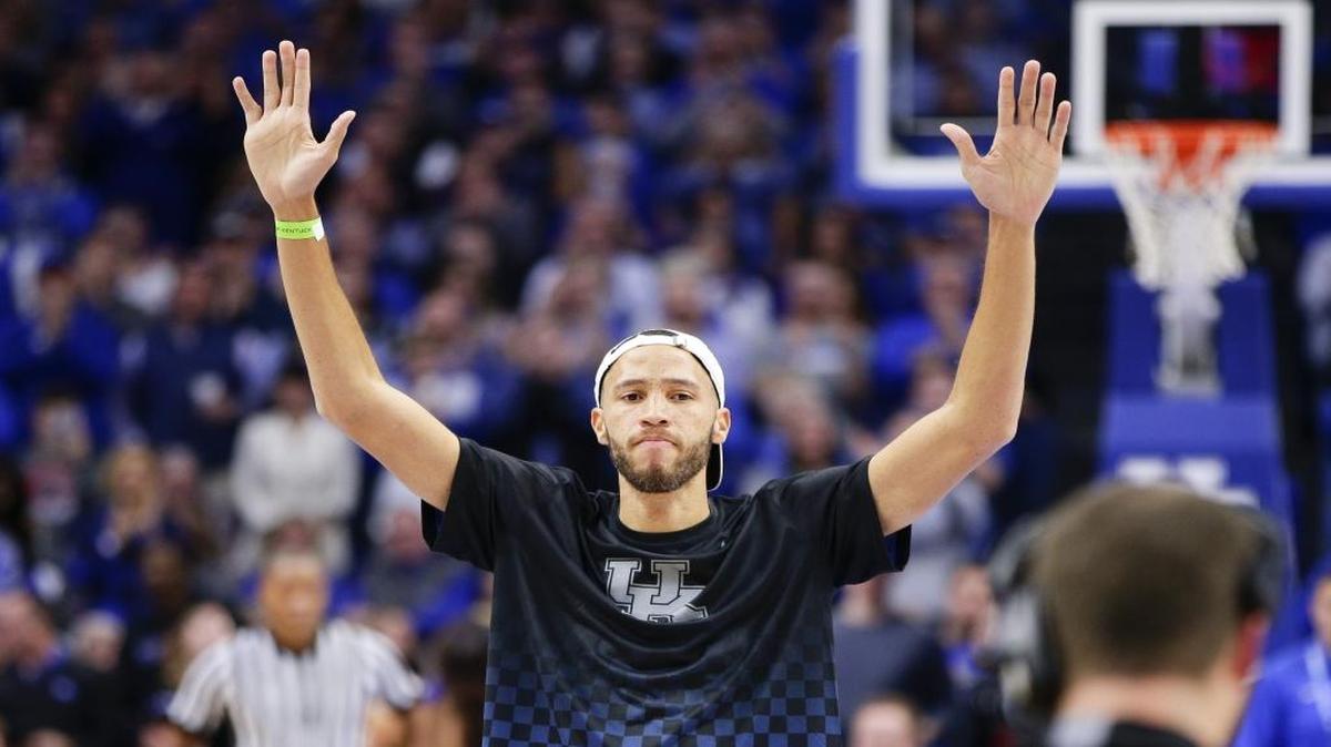 Former UK star Tayshaun Prince was the “Y” during a break in Kentucky’s game against Kansas on Nov. 28, 2016.