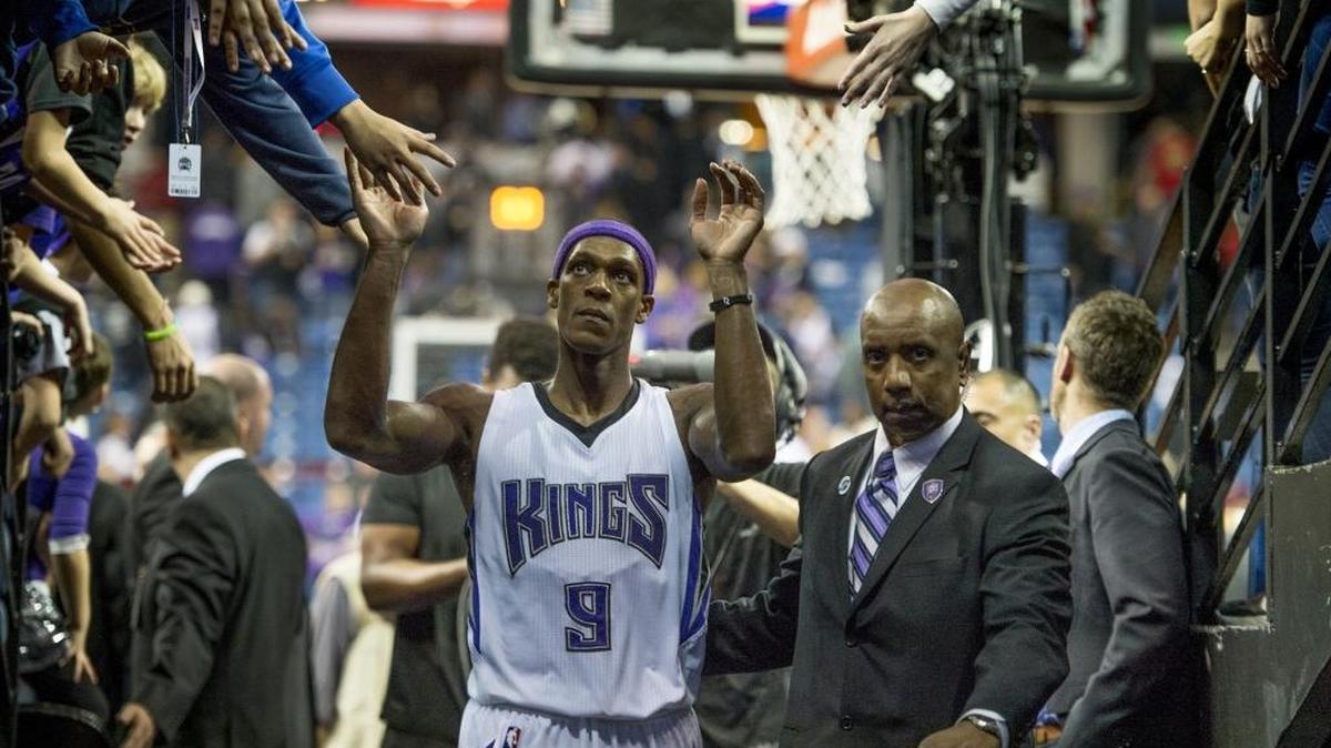 The Sacramento Kings’ Rajon Rondo (9) leaves the floor after the Kings’ 91-88 victory against the Atlanta Hawks on Thursday, Jan. 21 in Sleep Train Arena in Sacramento, Calif.