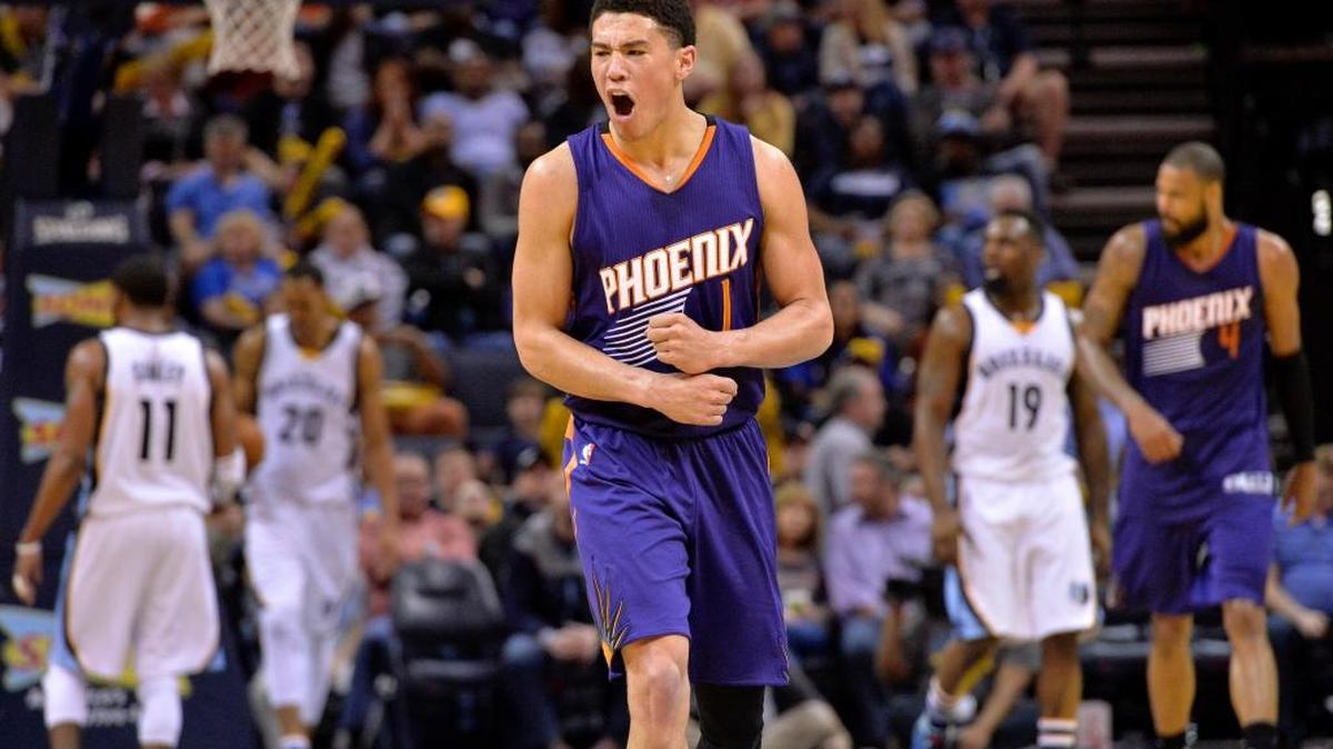 Suns rookie Devin Booker reacted in the second half against the Grizzlies on Sunday, March 6 in Memphis. Phoenix won 109-100.