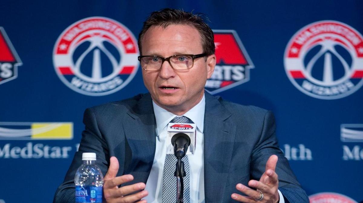 Washington Wizards new head coach Scott Brooks answers questions during a news conference announcing his hiring at the Verizon Center in Washington, Wednesday, April 27, 2016.