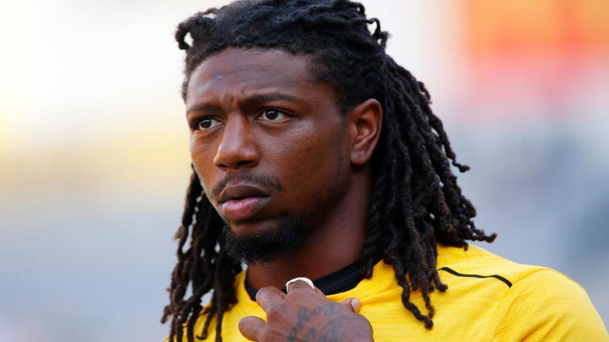 Pittsburgh Steelers outside linebacker Bud Dupree (48) warms up before an NFL exhibition football game against the Detroit Lions in Pittsburgh, Friday, Aug. 12, 2016.