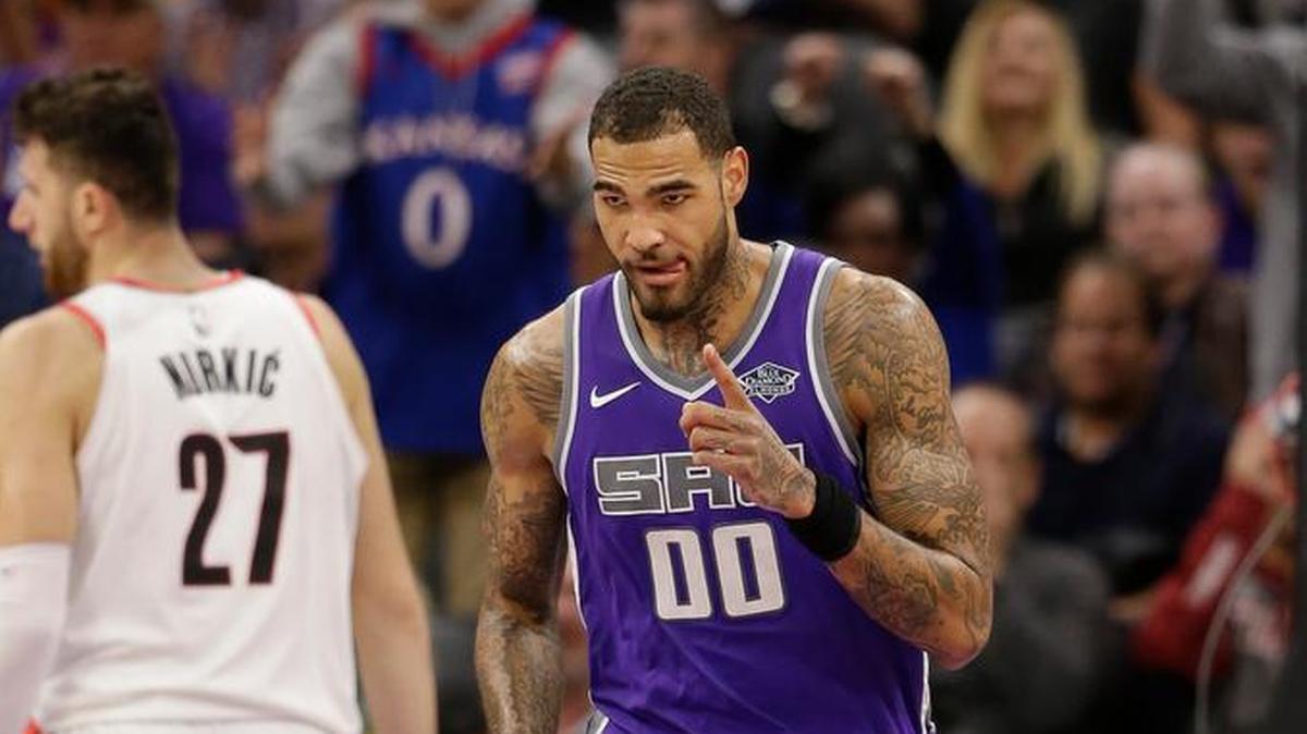 The Kings’ Willie Cauley-Stein celebrated after scoring against the Trail Blazers during the second half Friday night.