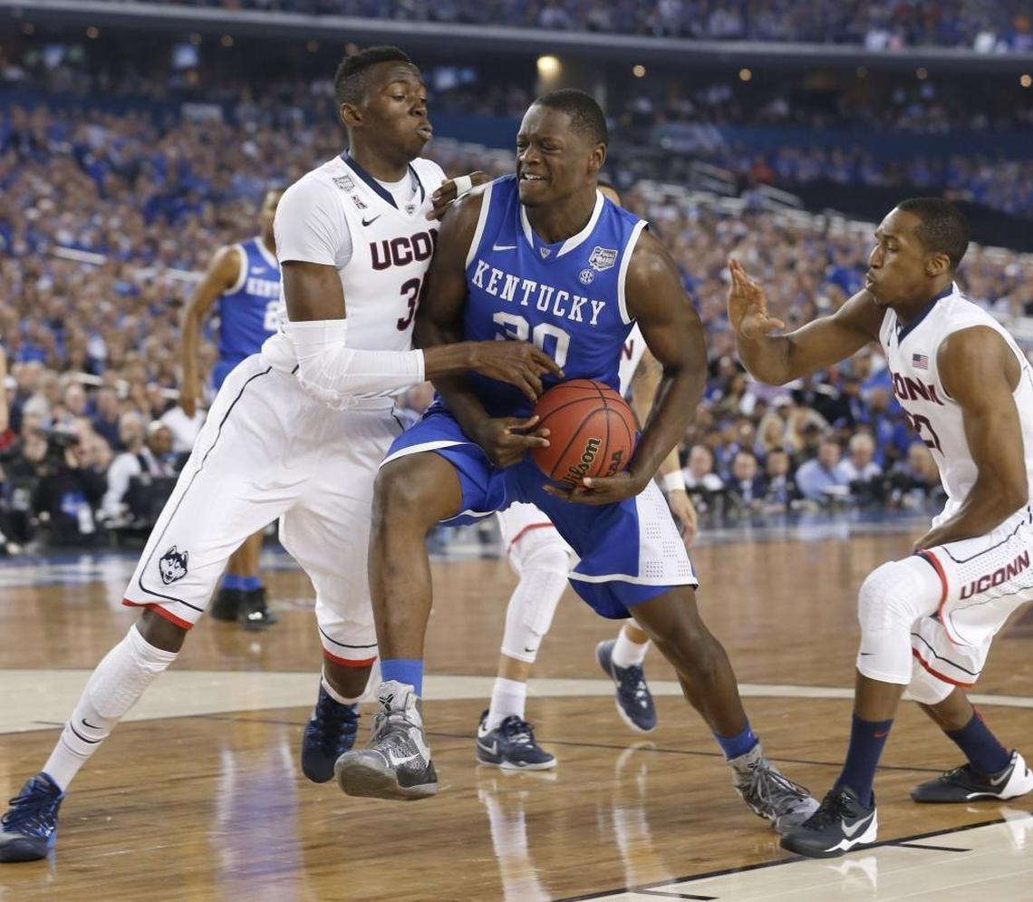 Kentucky’s Julius Randle (30) is now with the NBA’s New York Knicks.