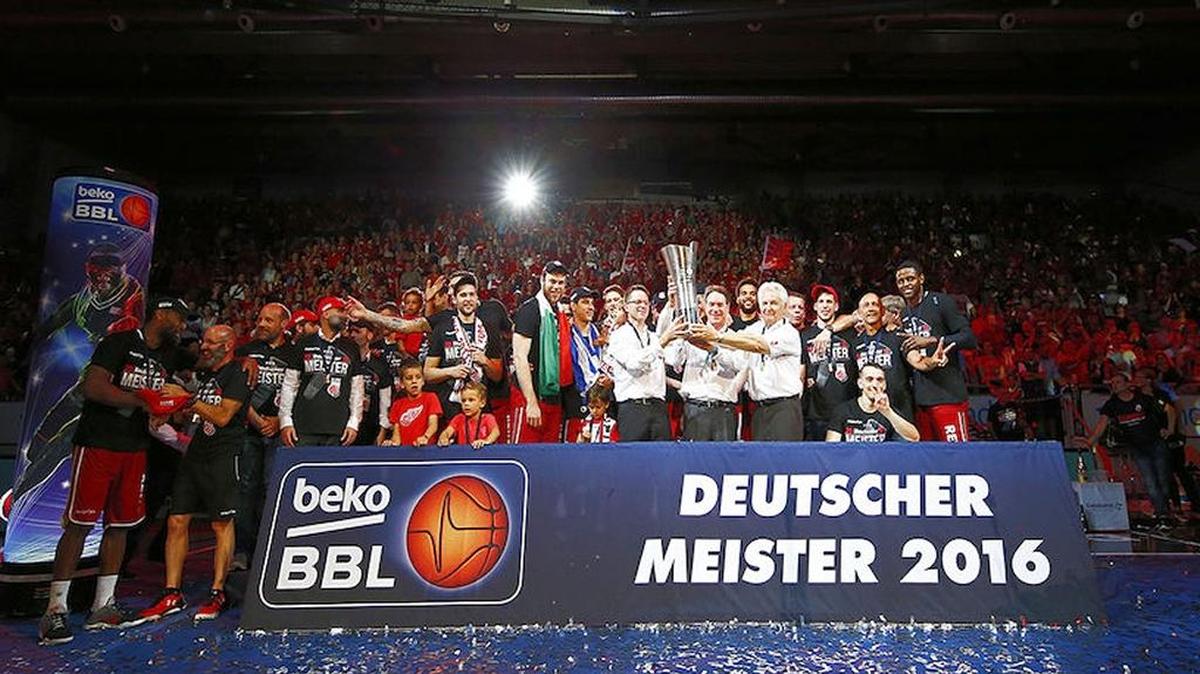 Former Mason County and University of Kentucky star Darius Miller, right, was named Finals MVP after Brose Baskets’ victory in the Beko BBL championship series in Germany.