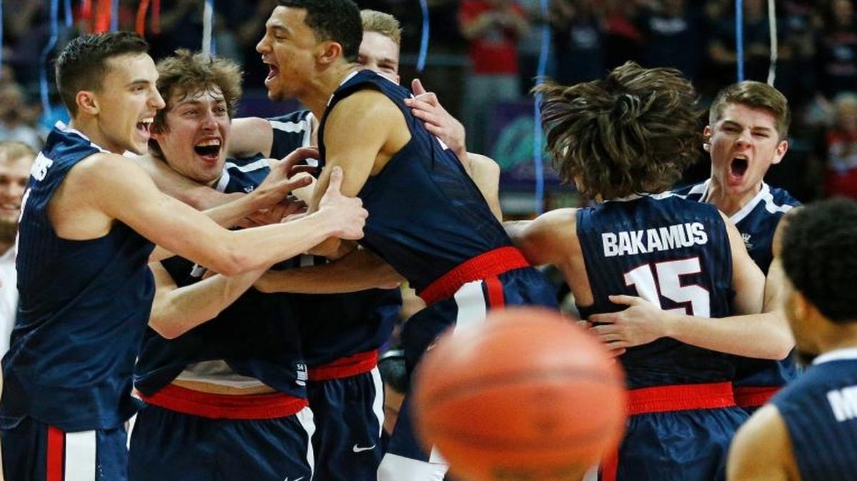 Gonzaga players, including Kyle Wiltjer, celebrate after defeating Saint Mary's 85-75 for the West Coast Conference men’s tournament championship on Tuesday, March 8, 2016, in Las Vegas.