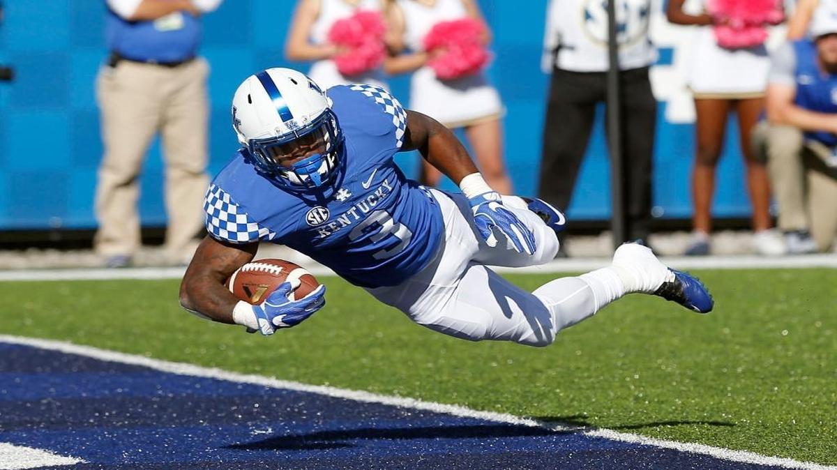 Kentucky running back Jojo Kemp scored a touchdown against Vanderbilt at Commonwealth Stadium in Lexington on Oct. 8, 2016.