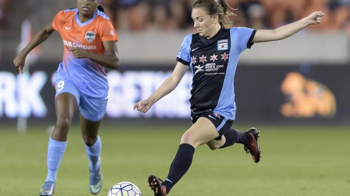 Courtney Raetzman (15) of the Chicago Red Stars took a shot at the Houston Dash goal during a match in April at BBVA Compass Stadium in Houston.