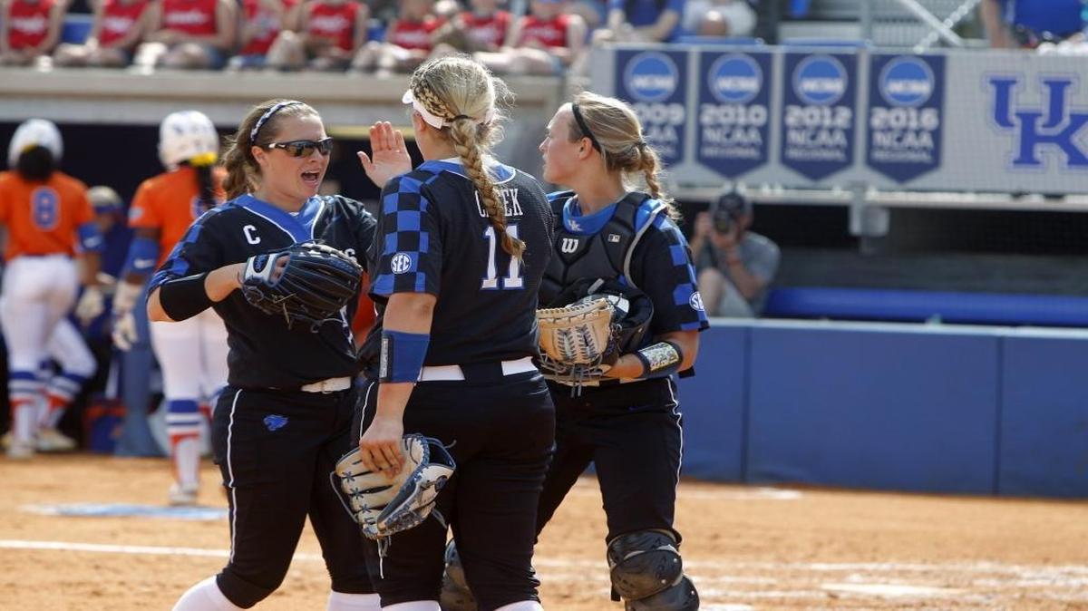 Kentucky’s Meagan Prince, who had eight strikeouts, celebrated with Abbey Cheek after the top of the third inning against No. 3 Florida at John Cropp Stadium in Lexington on April 15.