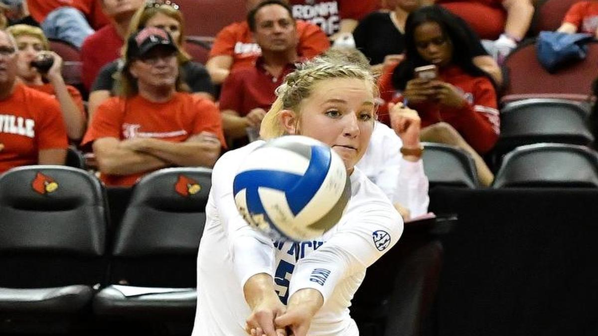 Kentucky’s Ashley Dusek went for a dig during a match at Louisville in September. Dusek, a junior defensive specialist, tied her season high with 27 digs in the Cats’ 23-25, 22-25, 26-24, 30-28, 15-12 comeback victory at Auburn on Friday night.