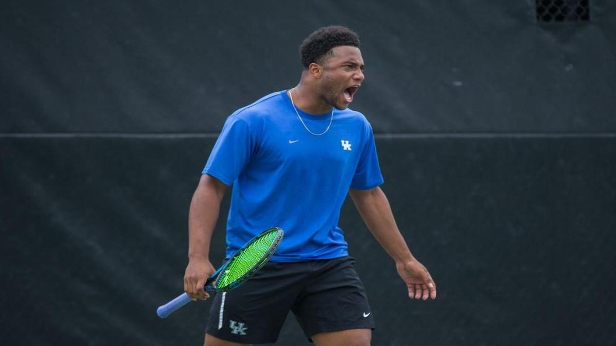 Kentucky’s Will Bushamuka defeated Georgia State’s Zackery Kennedy 6-1, 6-0.