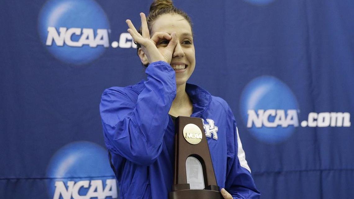 Kentucky’s Danielle Galyer gestured to teammates after receiving the trophy for winning the 200-yard backstroke at the NCAA women’s swimming and diving championships in Atlanta last year.