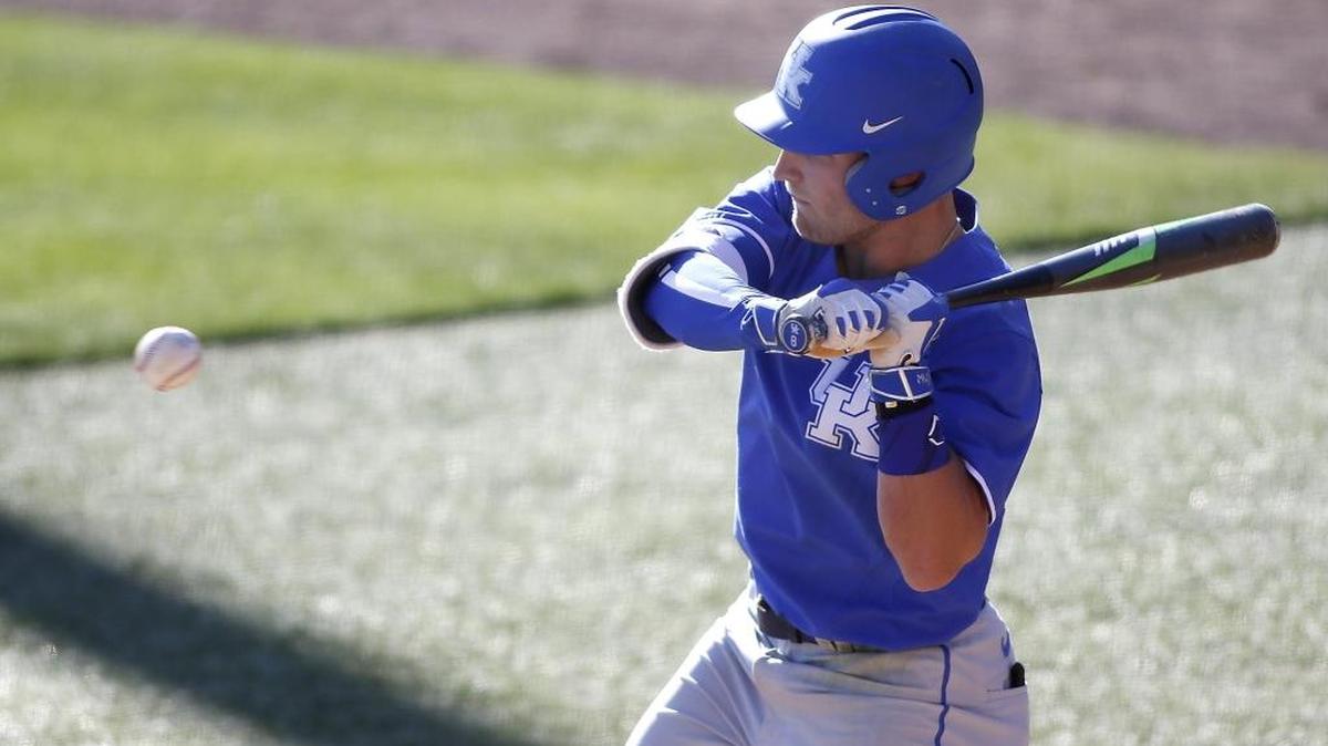 Kentucky’s Storm Wilson swings at a pitch from Tennessee, Saturday, April 2, 2016, during an NCAA college baseball game in Knoxville, Tenn.