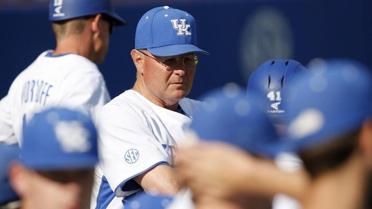 Gary Henderson, a former head coach at Kentucky, will be Mississippi’s interm coach after Andy Cannizaro resigned.