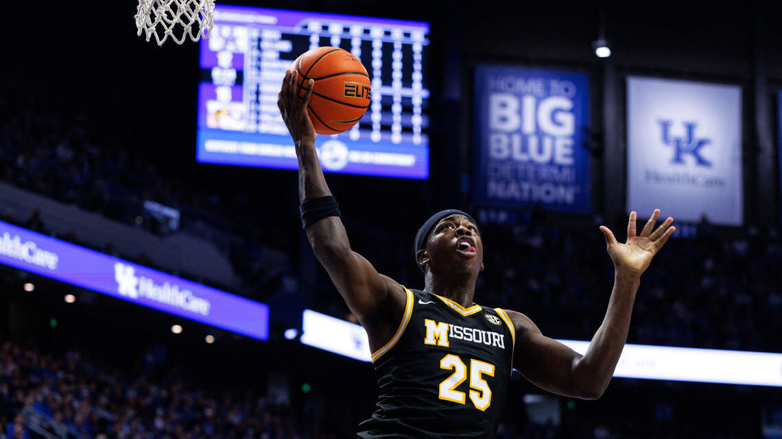 Mark Mitchell commits to UK basketball, boosting the Cats’ chances for 2026-27