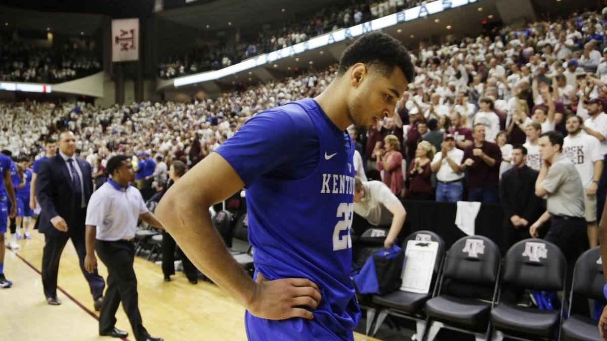 Kentucky guard Jamal Murray walked off the court after the Cats lost to Texas A&M.