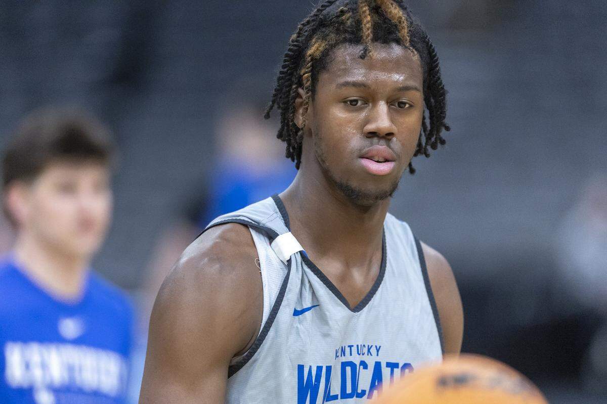 Kentucky Wildcats guard Kam Williams (3) waits for a pass during a practice before the first round of the NCAA men’s basketball tournament at Enterprise Center in St. Louis on Thursday.