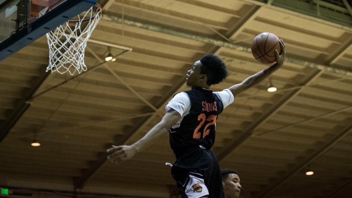 Anfernee Simons was committed to Louisville until the fallout from the federal investigation into college basketball led him to back off that pledge.
