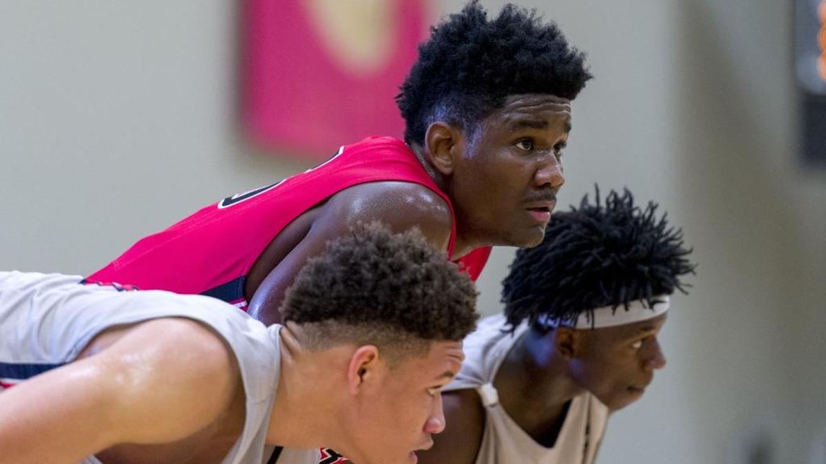Arizona signee DeAndre Ayton, top, is the No. 1 basketball recruit in the class of 2017, according to the 247Sports composite rankings.