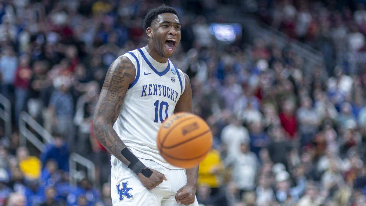 Kentucky forward Brandon Garrison played a major role in the Wildcats’ victory over Santa Clara on Friday.