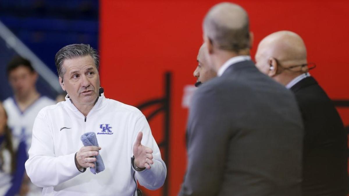 John Calipari spoke with ESPN “College GameDay” analysts Jay Bilas, Seth Greenberg and Jay Williams during their visit to Lexington on Jan. 20.