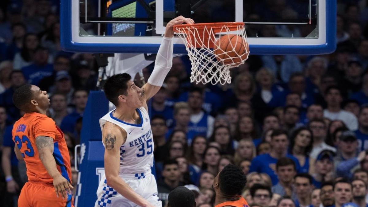 Derek Willis (35) dunked in the second half as host UK defeated Florida 76-66 in Rupp Arena on Feb. 25 in Lexington.