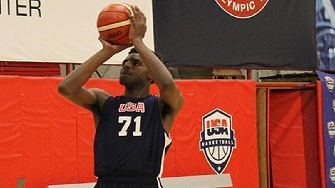 Louisiana native Mitchell Robinson is ranked as one of the best post players in the recruiting class of 2017.