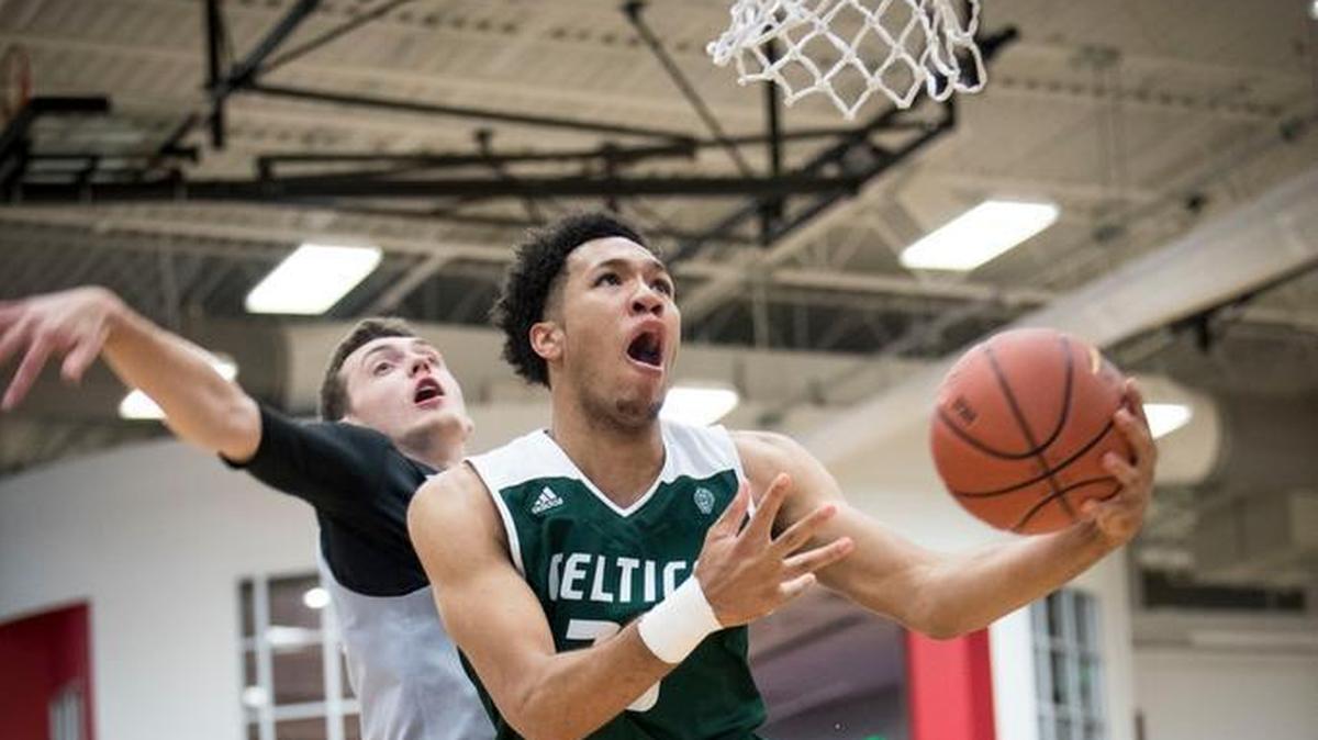 E.J. Montgomery was one of the top players on the Adidas circuit last summer.