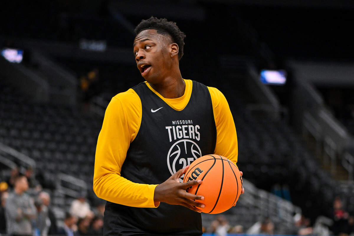 Mark Mitchell decommits from Kentucky, will return to Missouri Mark Mitchell decommits from Kentucky, will return to Missouri