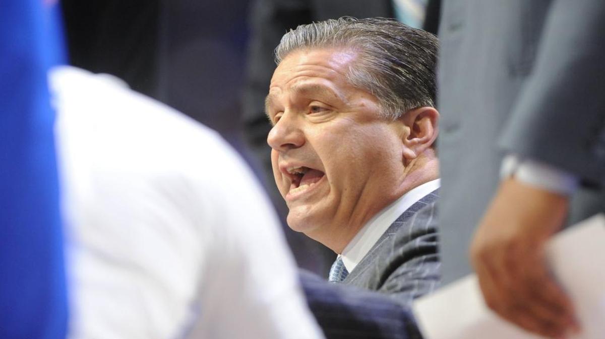 UK head coach John Calipari talks to his team during the first half of the UK-Florida game at Rupp Arena in Lexington on Feb. 25, 2017.