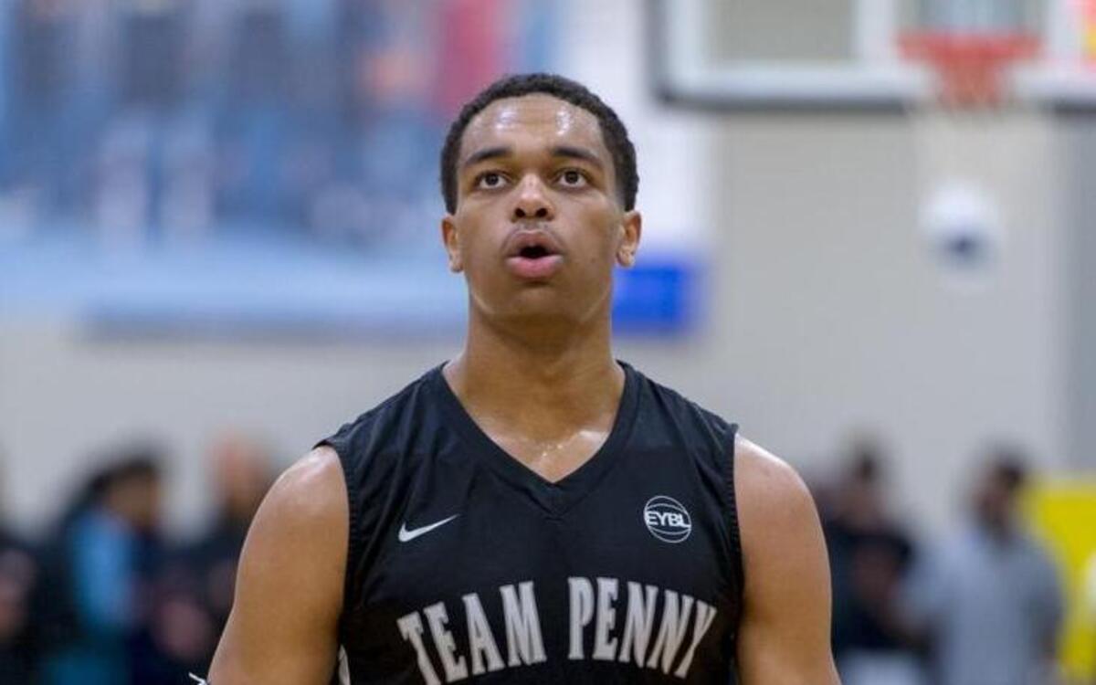 P.J. Washington — a 6-foot-8 forward from Texas — is one of several high school basketball recruits expected to attend UK’s season-opening Big Blue Madness event next fall.